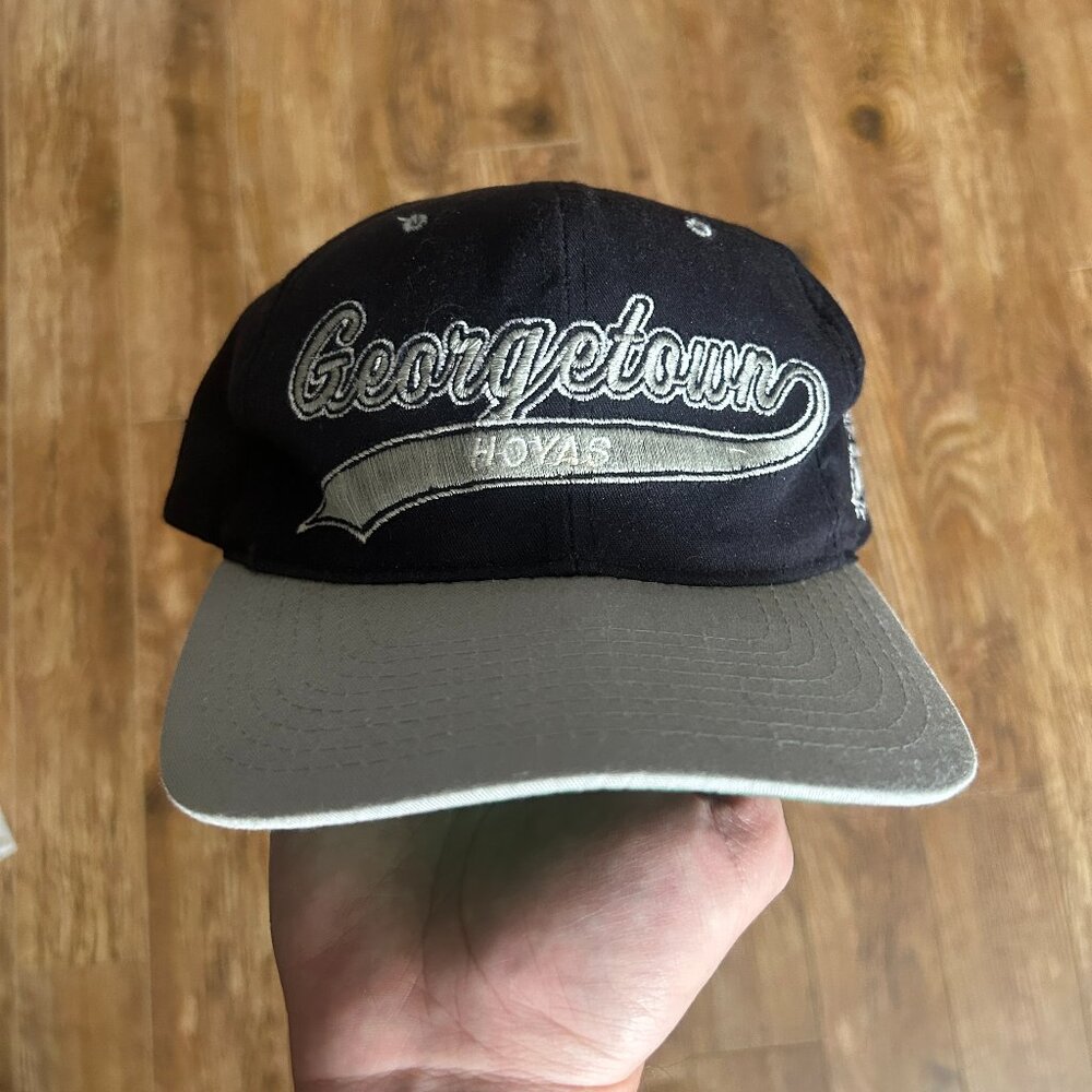 Vintage Georgetown Hoyas Tailsweep Snapback